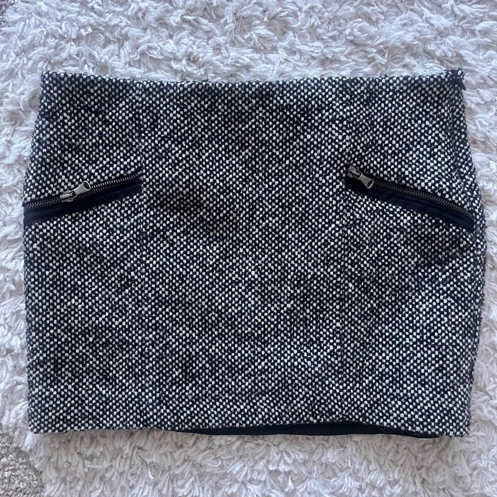 Zara Chic Black and White Tweed Mini Skirt, Size L